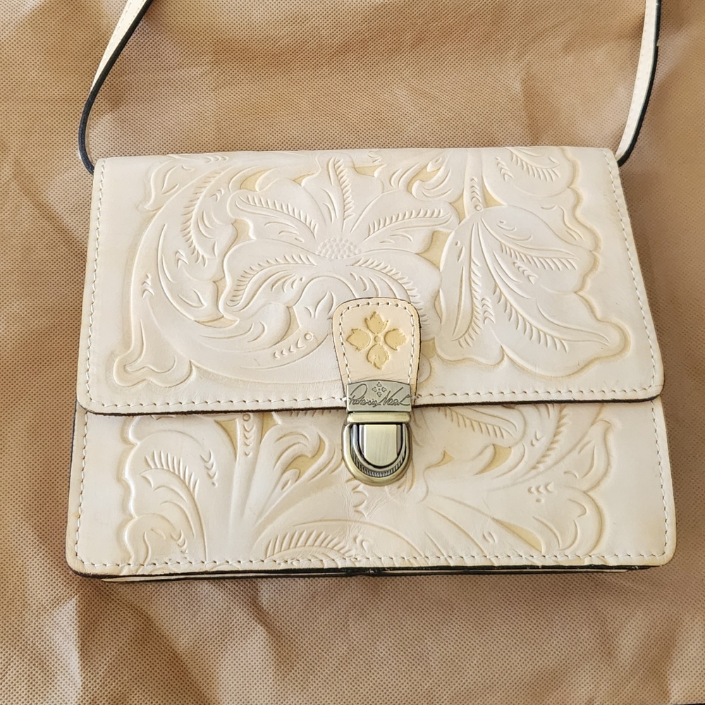 Cream Leather Embossed Patricia Nash Purse 9"x7"x2.5"